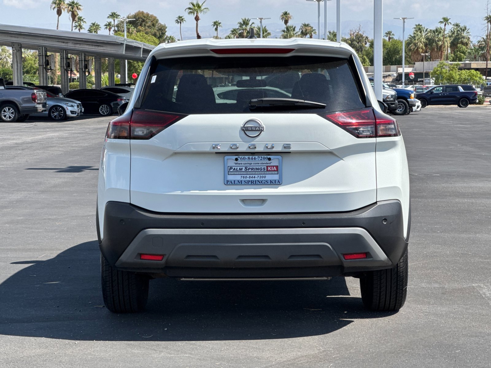 Used 2023 Nissan Rogue S image 4