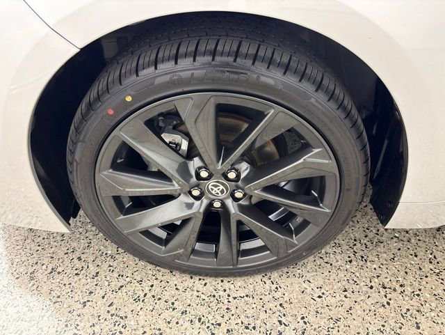 Used 2024 Toyota Corolla SE FWD image 5