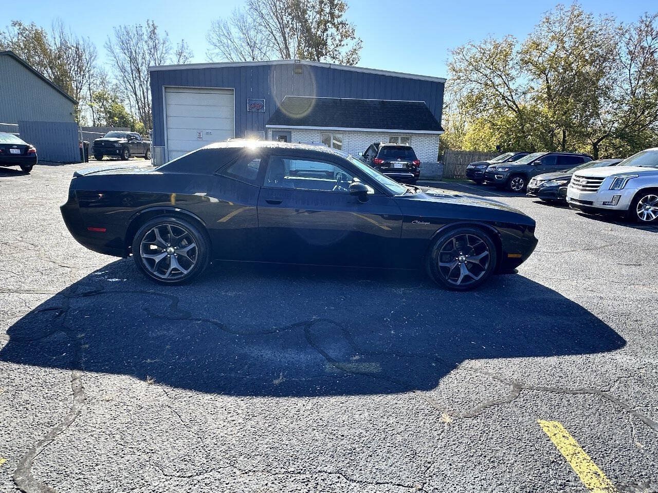 Used 2014 Dodge Challenger R/T RWD image 6