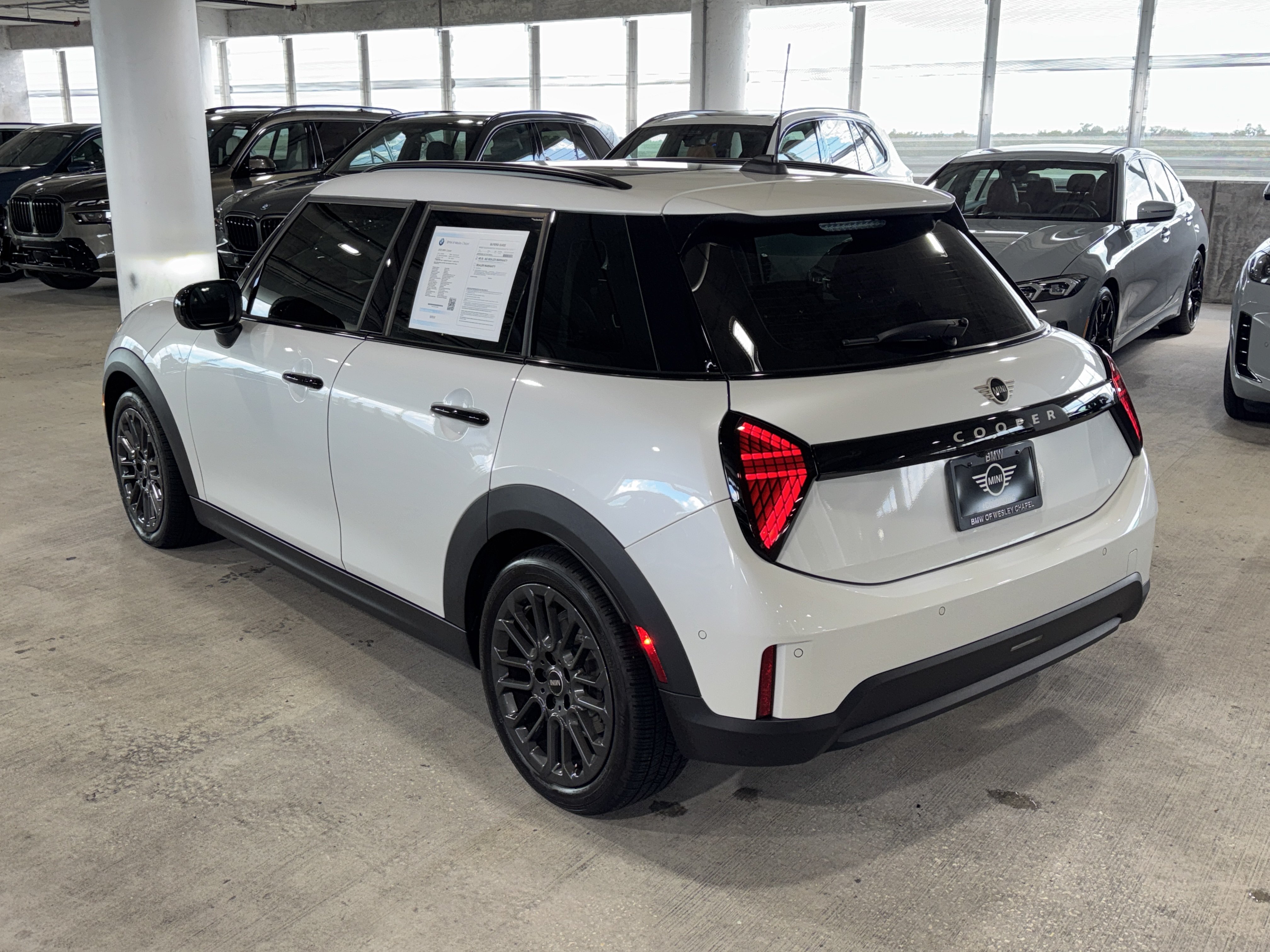 Used 2025 MINI Cooper 4-Door Hardtop FWD image 6
