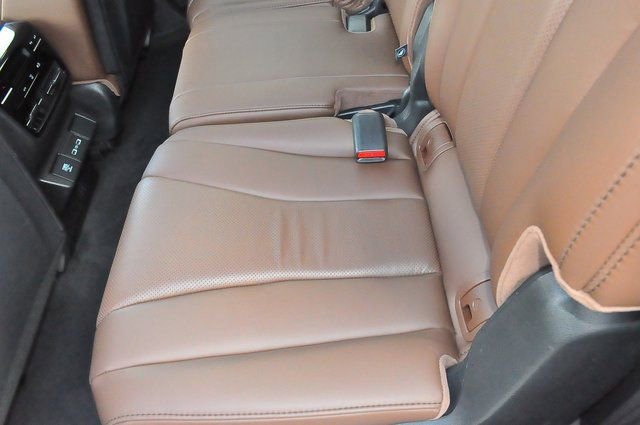 Used 2023 Acura MDX SH-AWD w/ Technology Package image 16