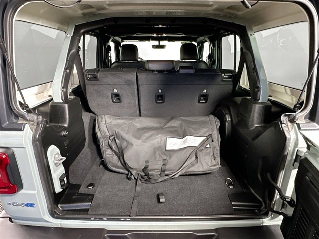 Used 2023 Jeep Wrangler Unlimited Sahara w/ Cold Weather Group image 31