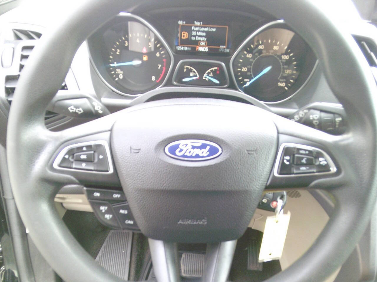 Used 2018 Ford Escape SE image 9