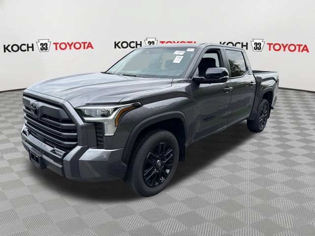 Used 2025 Toyota Tundra Limited AWD/4WD image 3