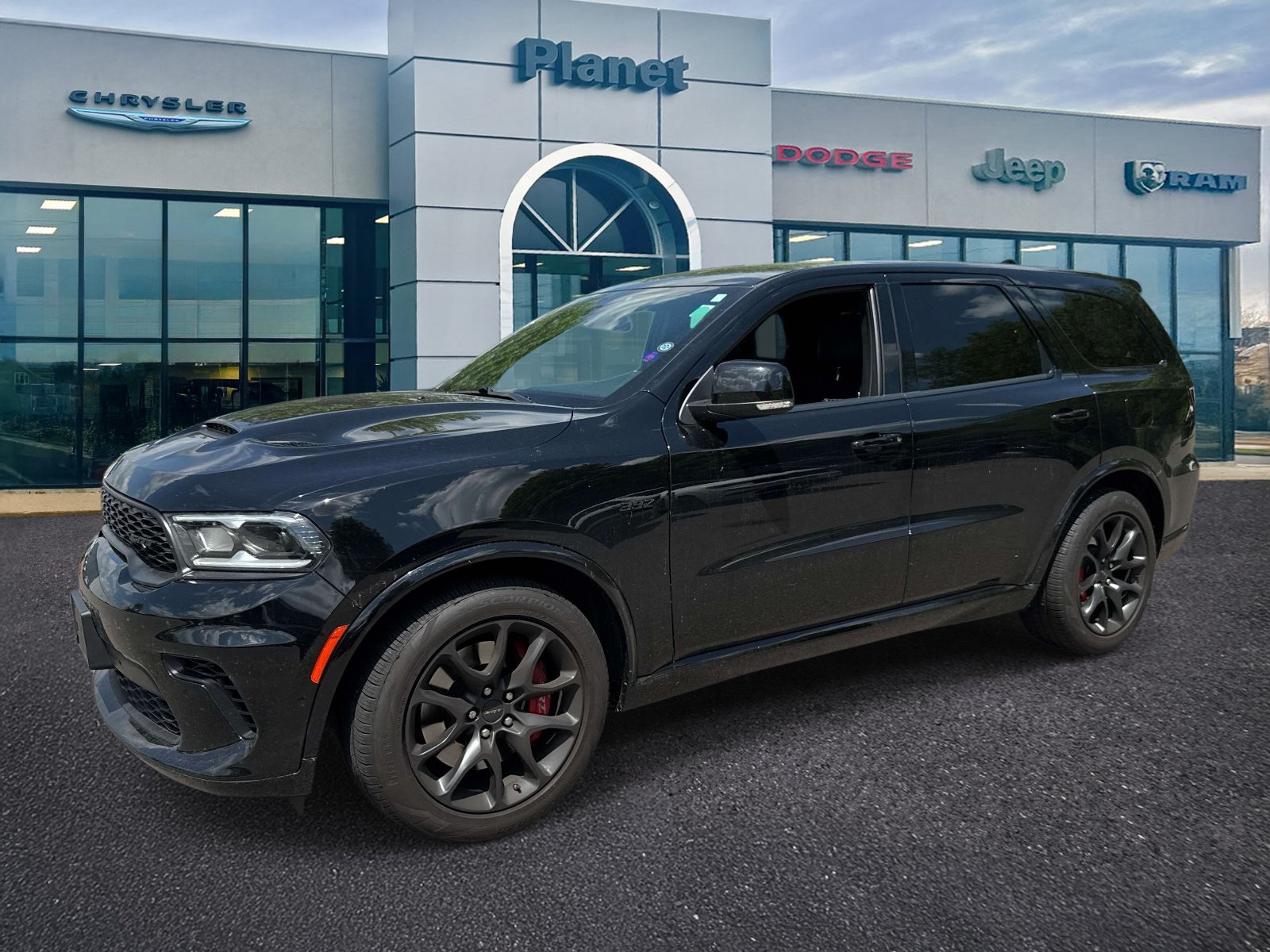 Used 2024 Dodge Durango SRT w/ Black Package AWD/4WD image 4