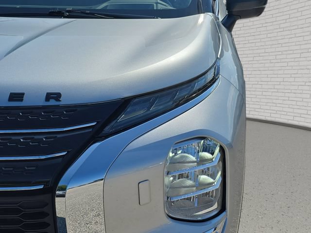 Used 2023 Mitsubishi Outlander 4WD Plug-In Hybrid image 33