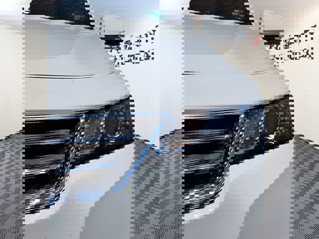 Used 2018 Chevrolet Impala LT w/ LT Leather Package image 8