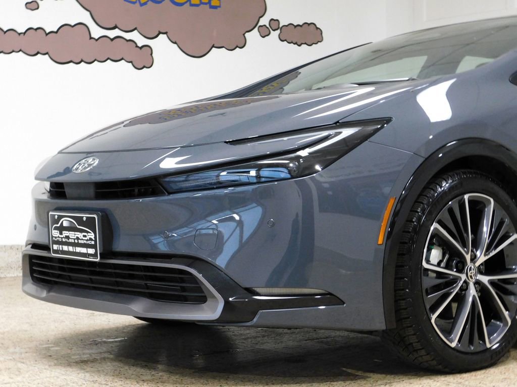 Used 2024 Toyota Prius XLE image 21