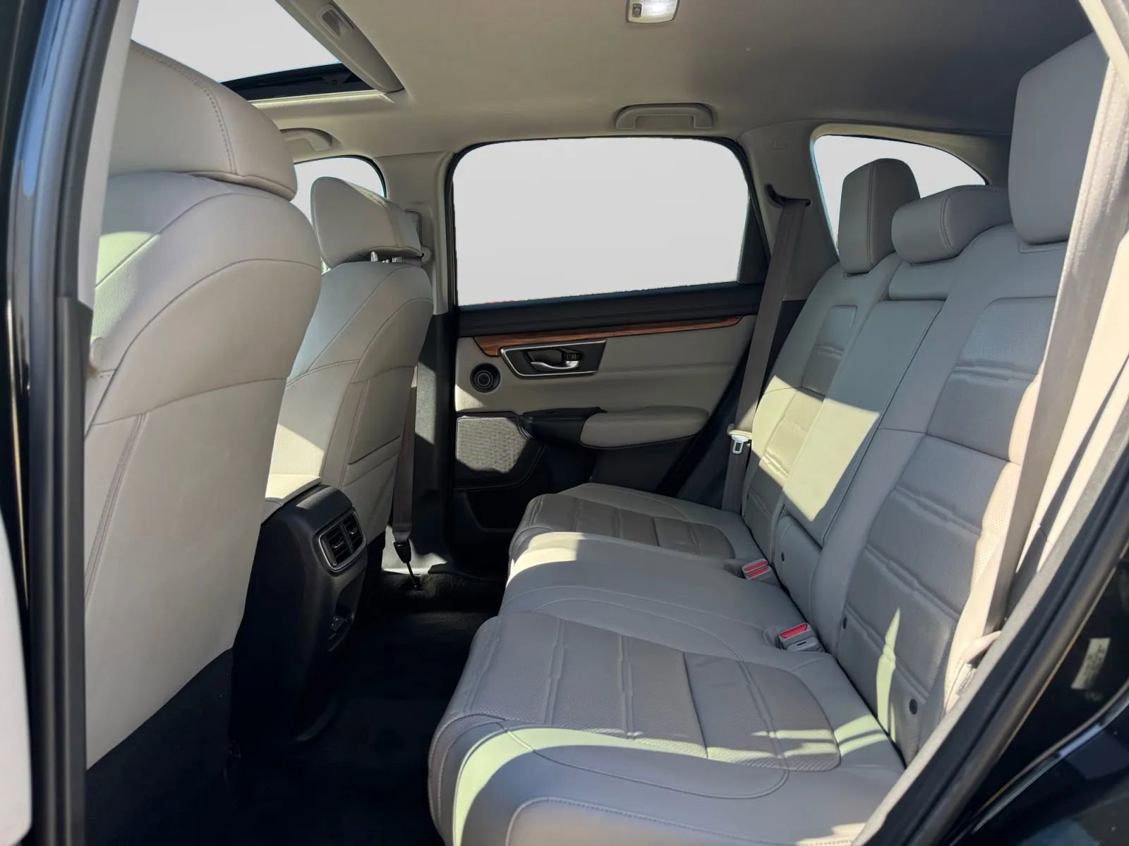 Used 2020 Honda CR-V Touring image 28