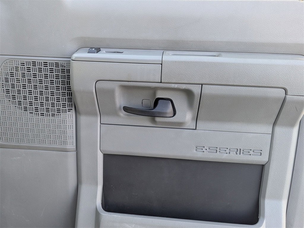 Used 2013 Ford E-250 and Econoline 250 Extended w/ Commercial Cargo Van Pkg image 23
