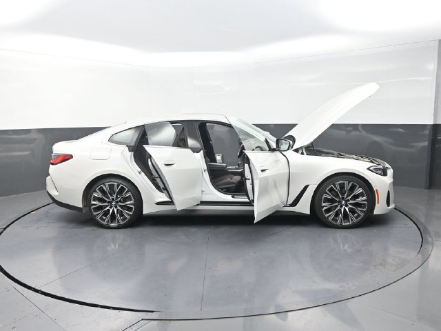 Used 2023 BMW 430i Gran Coupe xDrive w/ Premium Package AWD/4WD image 46