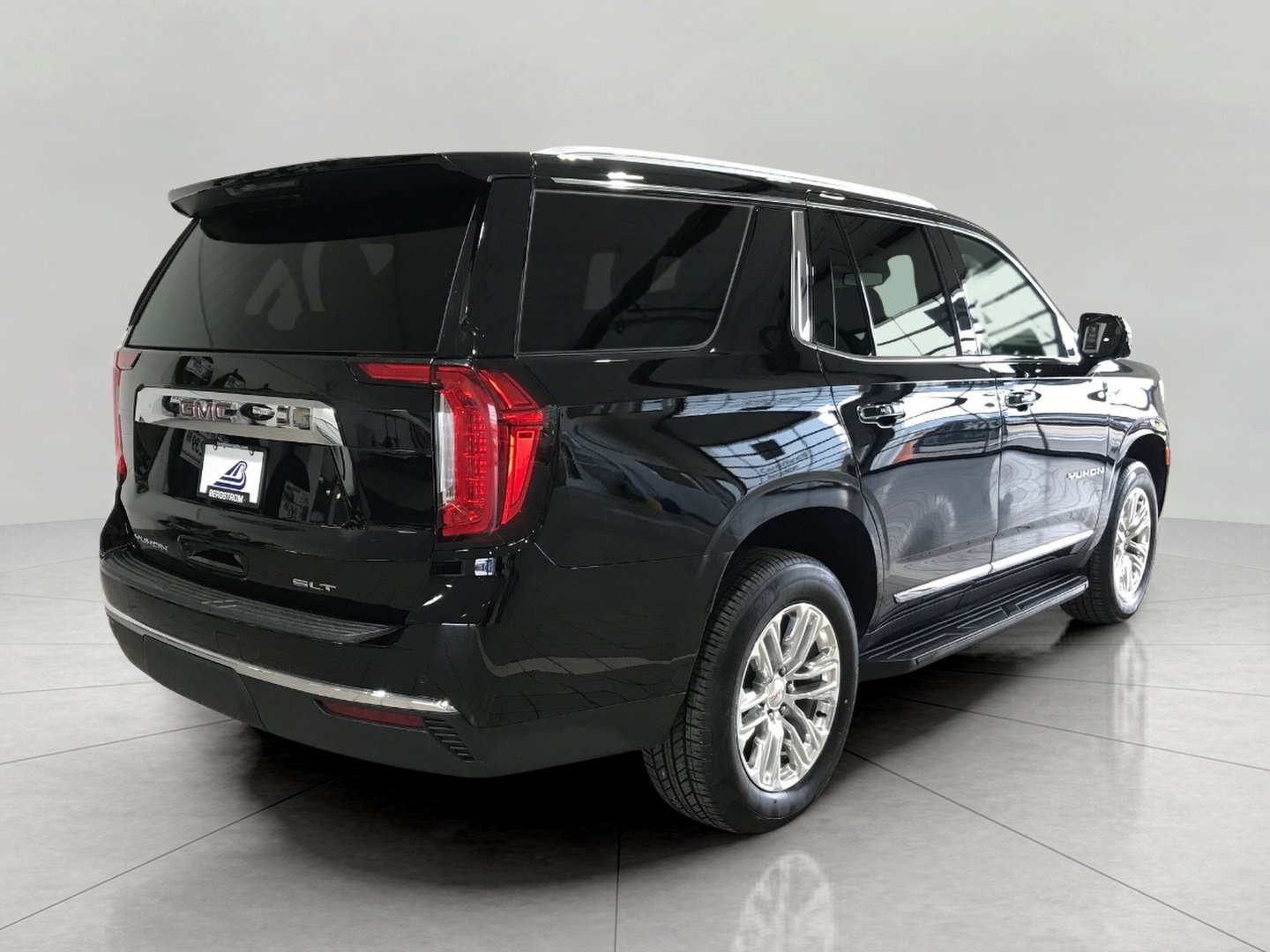 Used 2022 GMC Yukon SLT w/ SLT Luxury Package image 24