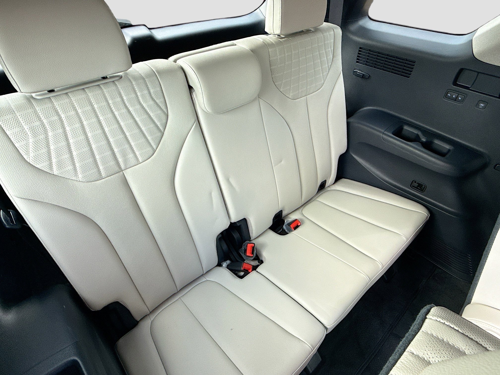 Used 2024 Hyundai Palisade Limited image 28