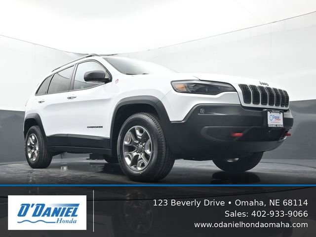 Used 2019 Jeep Cherokee Trailhawk w/ Cold Weather Group AWD/4WD image 14