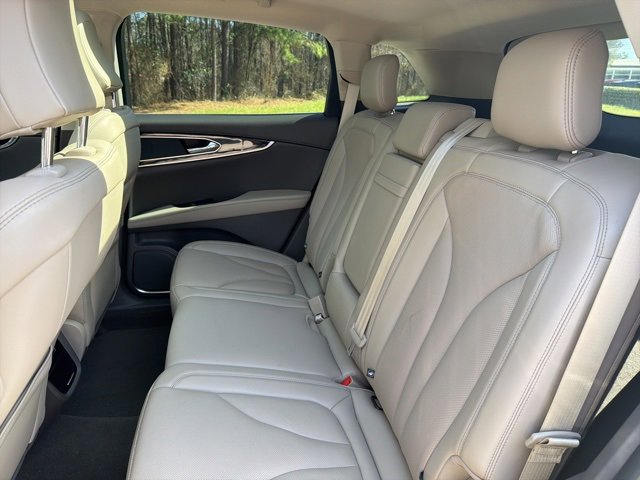 Used 2023 Lincoln Nautilus Reserve image 22