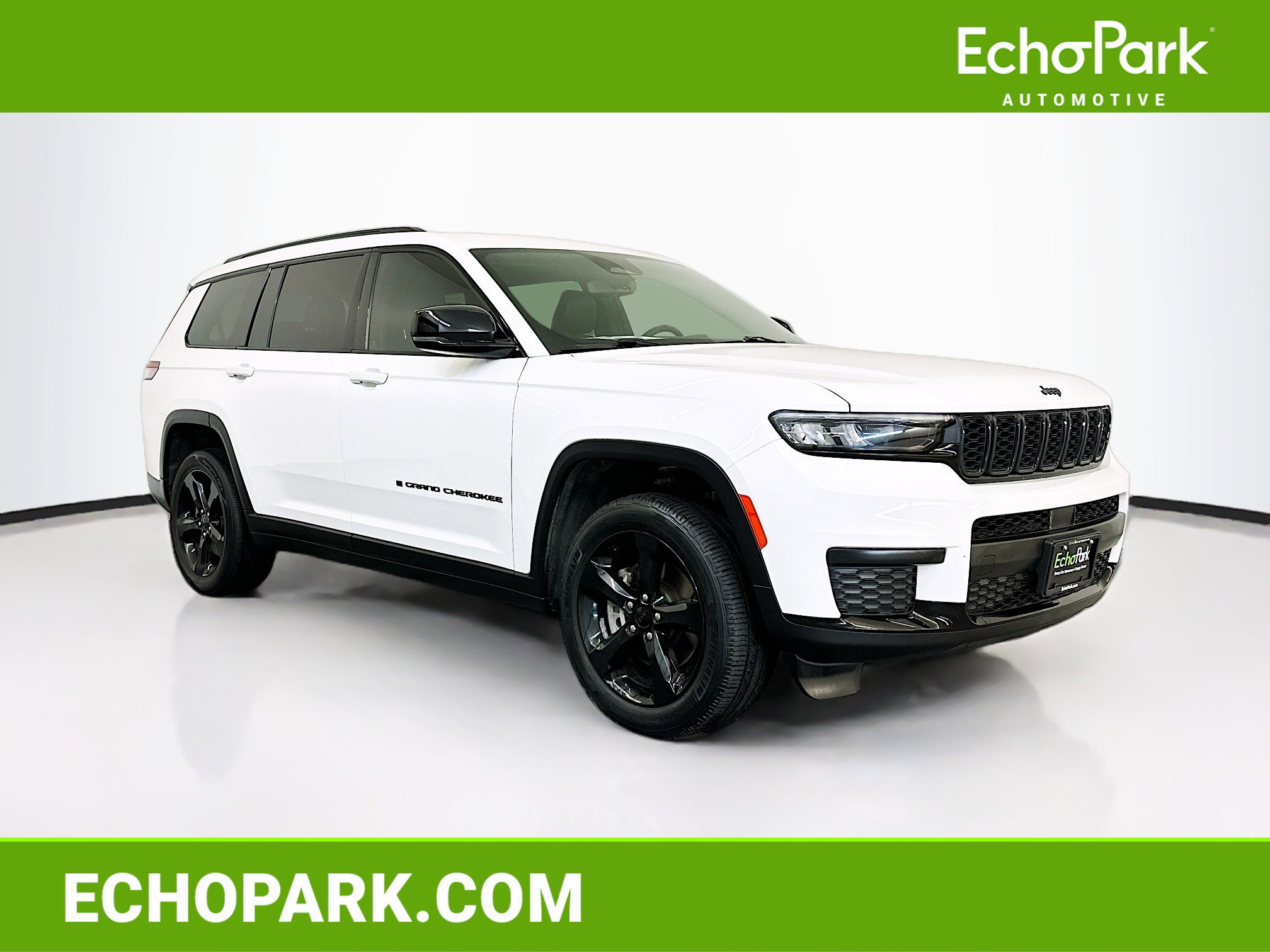 Used 2023 Jeep Grand Cherokee L Laredo image 1