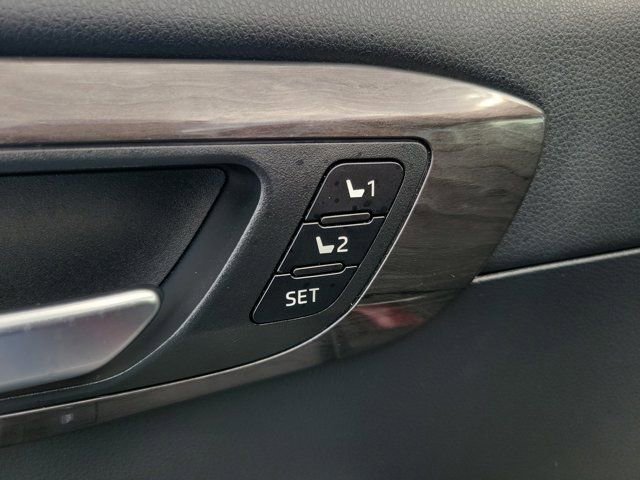 Certified 2021 Toyota Highlander Platinum AWD/4WD image 21