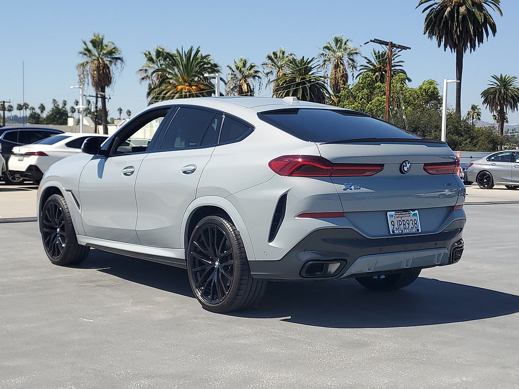 Used 2024 BMW X6 xDrive40i w/ Premium Package AWD/4WD image 4