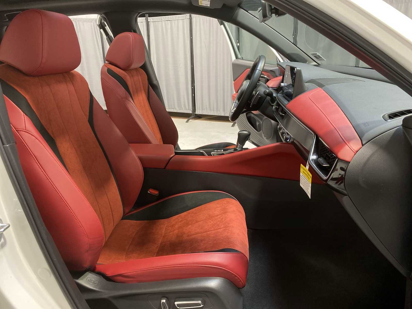 Used 2025 Acura ADX A-Spec image 14