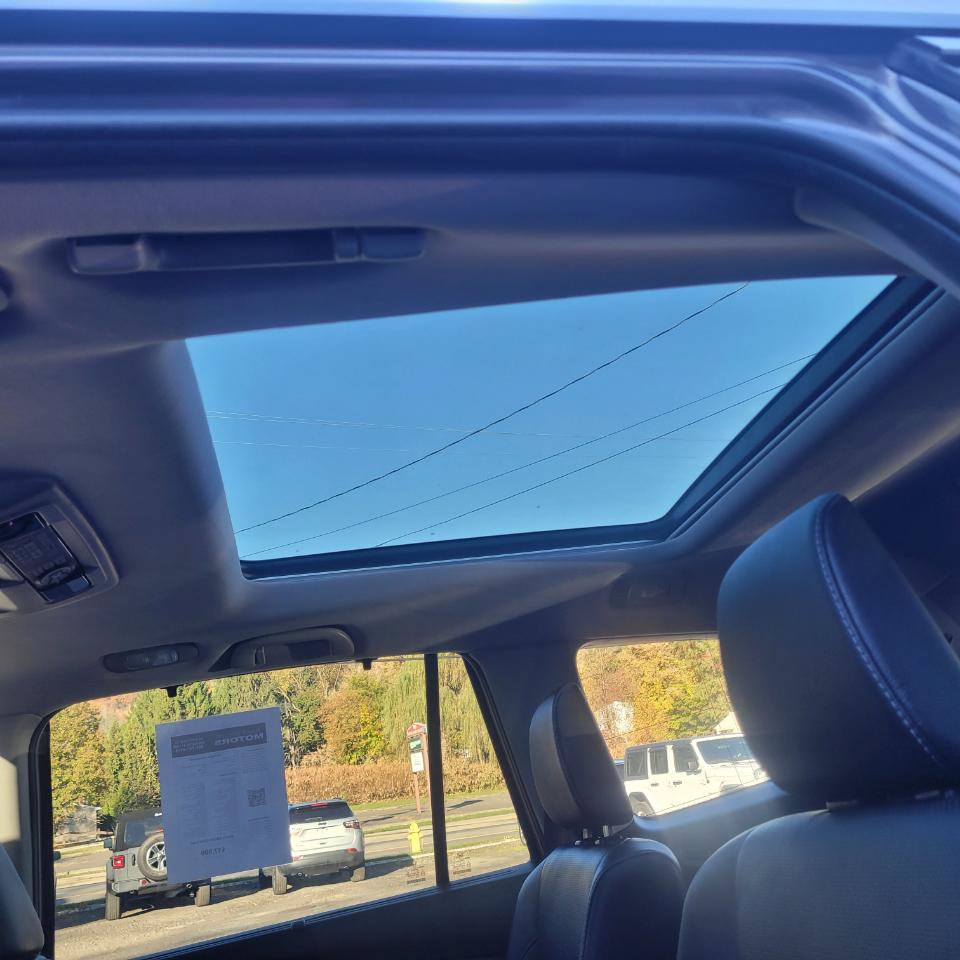 Used 2017 Honda Pilot Elite image 16