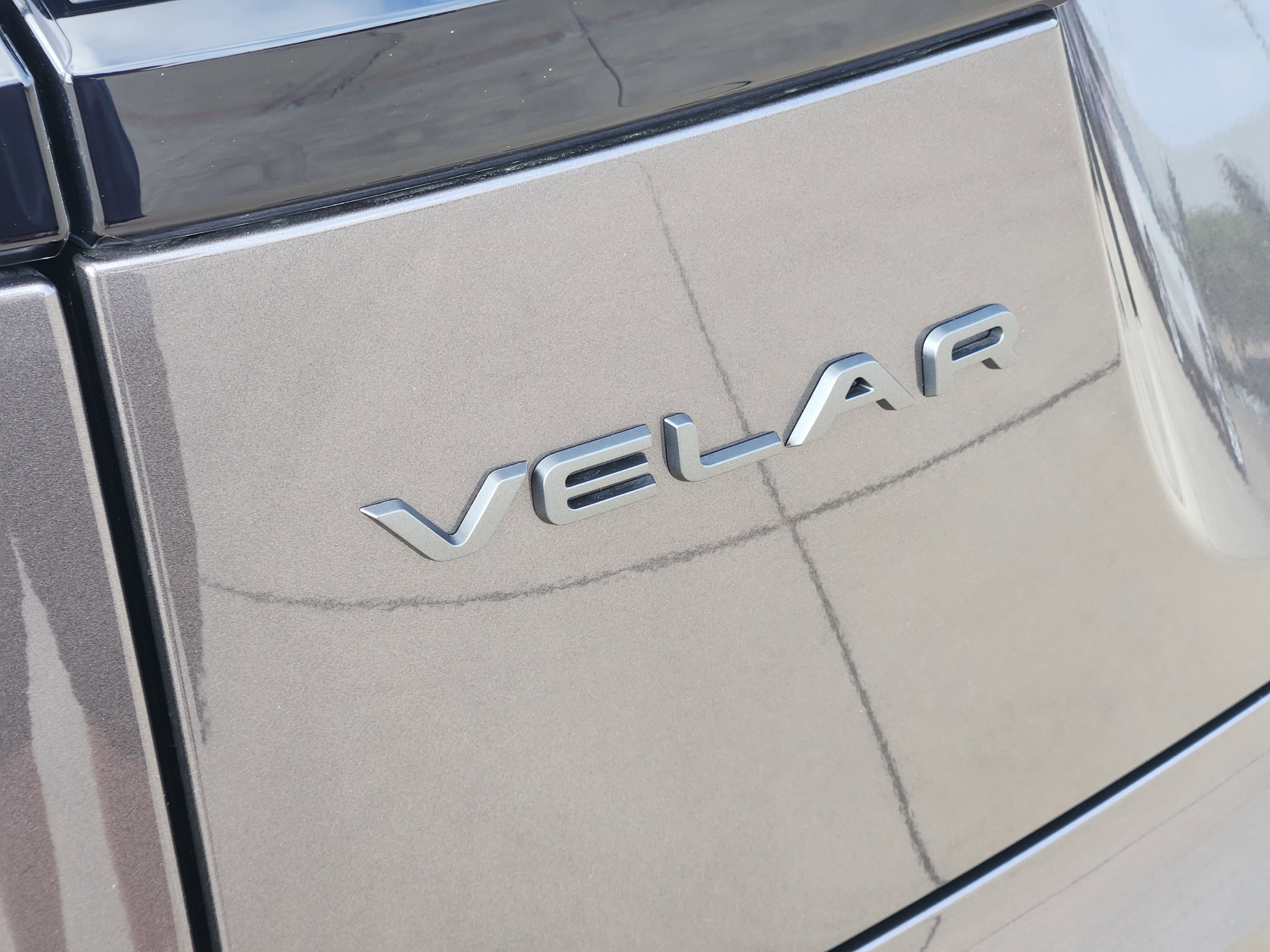 New 2026 Land Rover Range Rover Velar Dynamic SE image 11