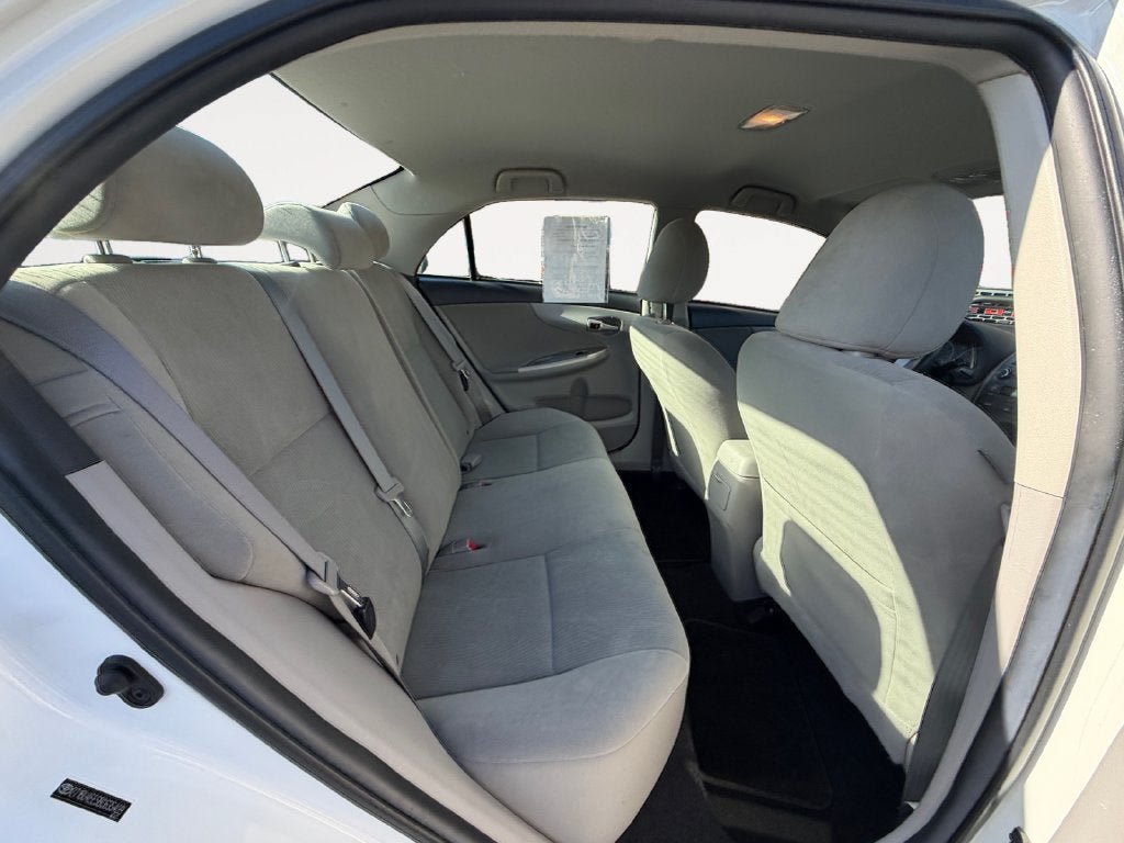Used 2011 Toyota Corolla LE FWD image 23