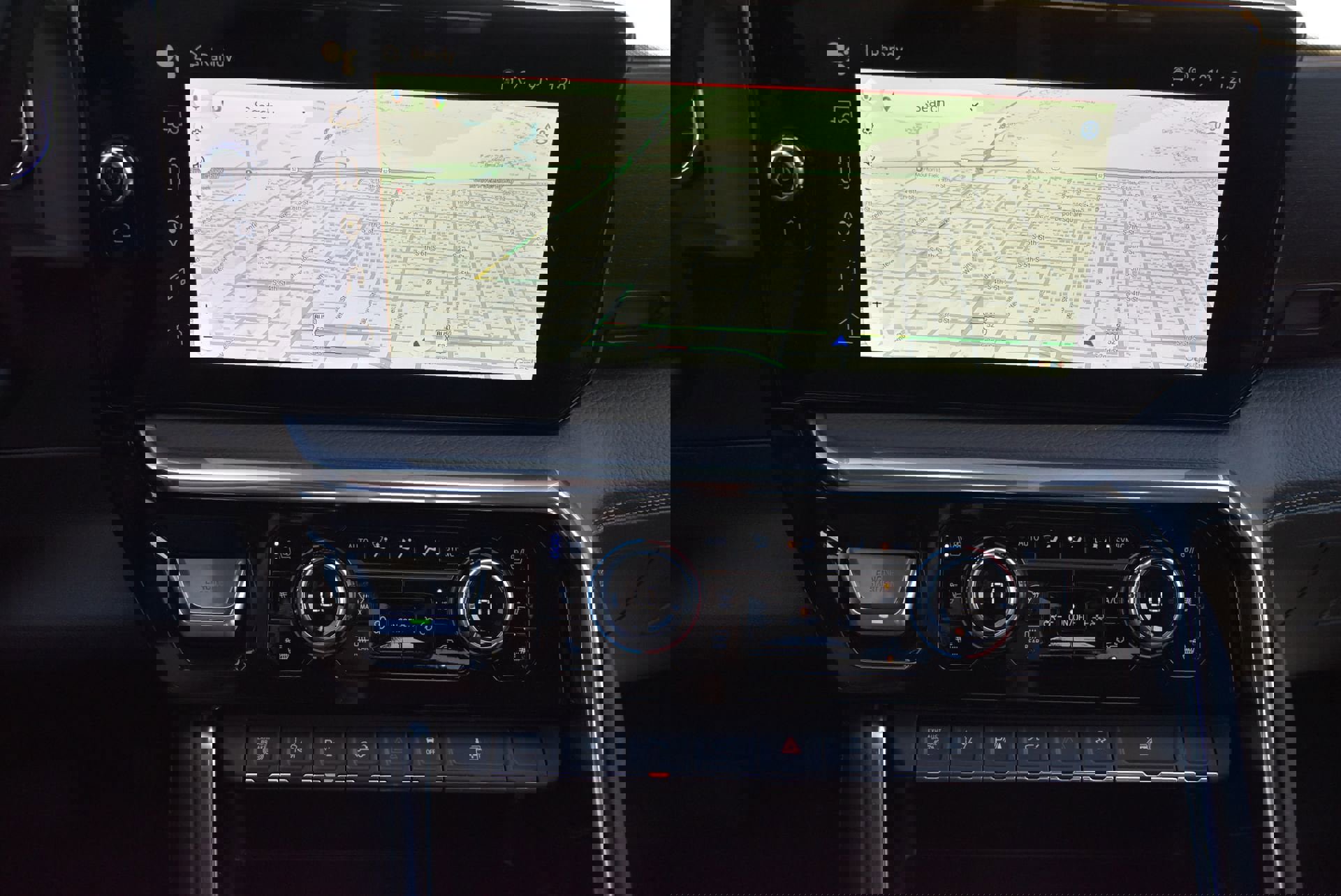 Used 2025 GMC Sierra 3500 Denali w/ Denali Reserve Package AWD/4WD image 25