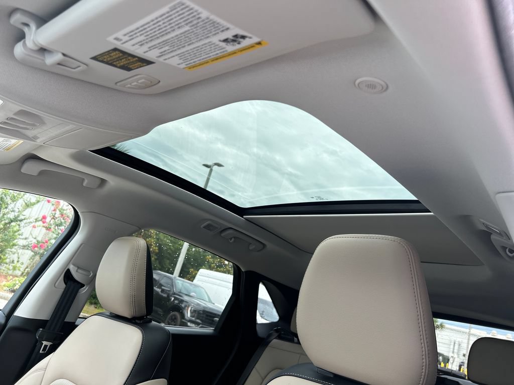 Certified 2021 Ford Escape Titanium FWD image 13
