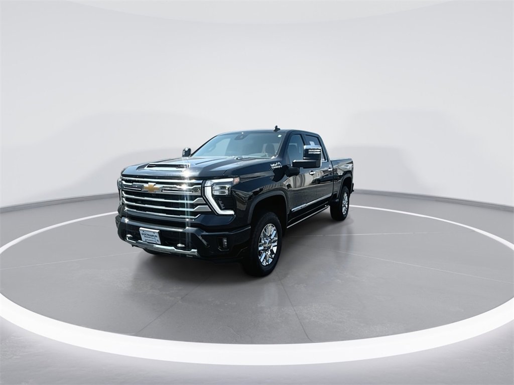 Used 2024 Chevrolet Silverado 2500 High Country w/ Z71 Off-Road Package image 4