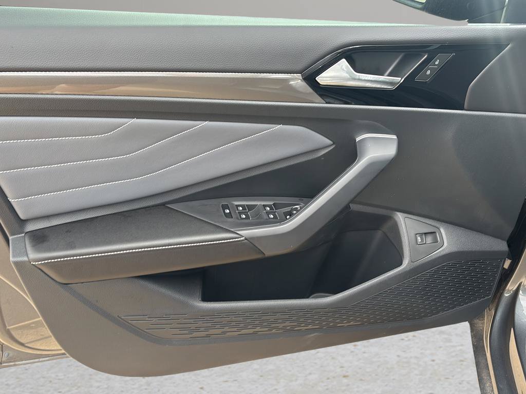 New 2026 Volkswagen Jetta SEL FWD image 20