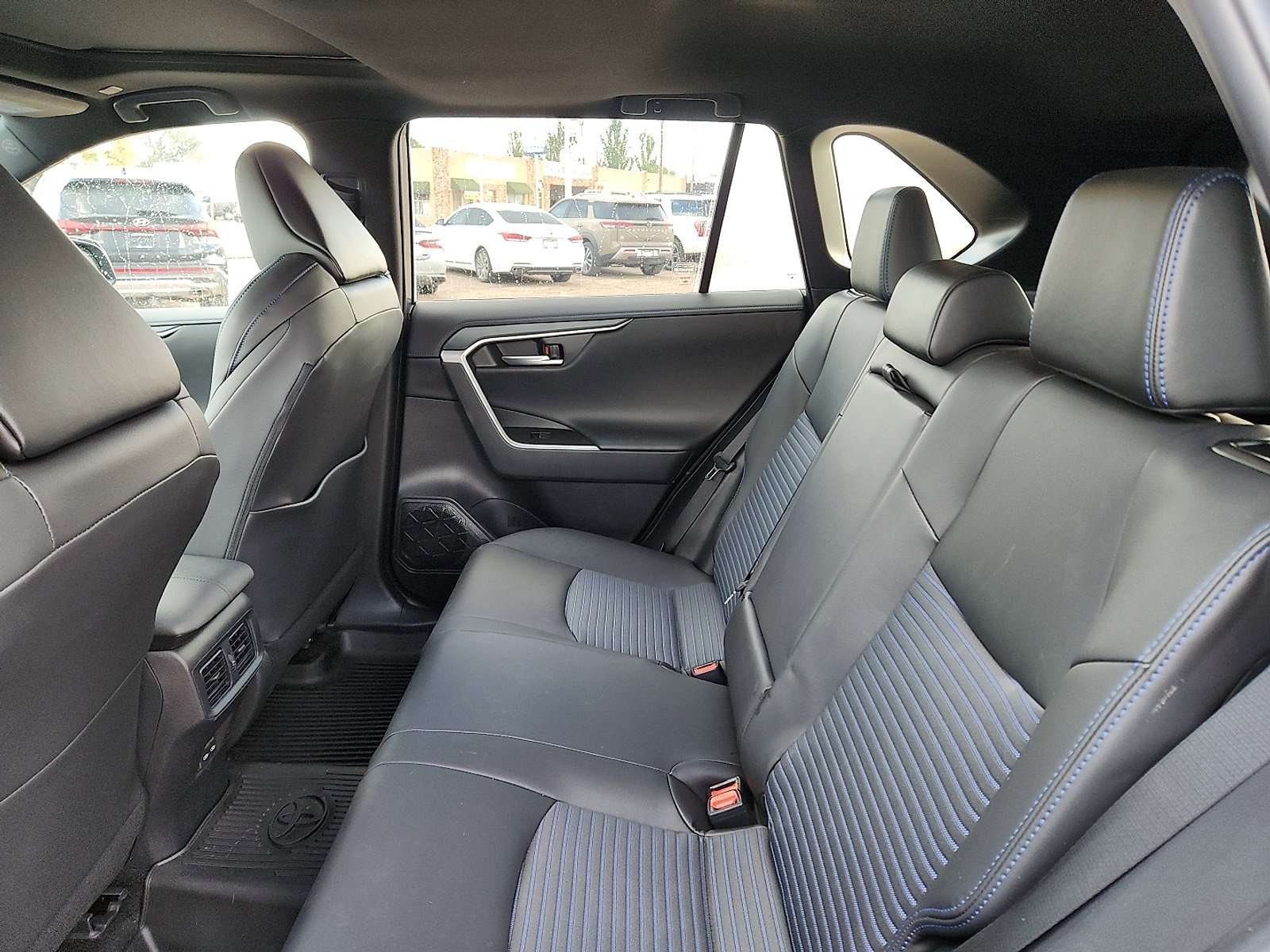 Used 2024 Toyota RAV4 XSE w/ Weather Package image 9