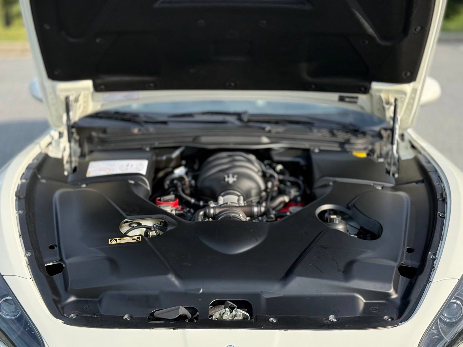 Used 2013 Maserati GranTurismo Sport RWD image 43