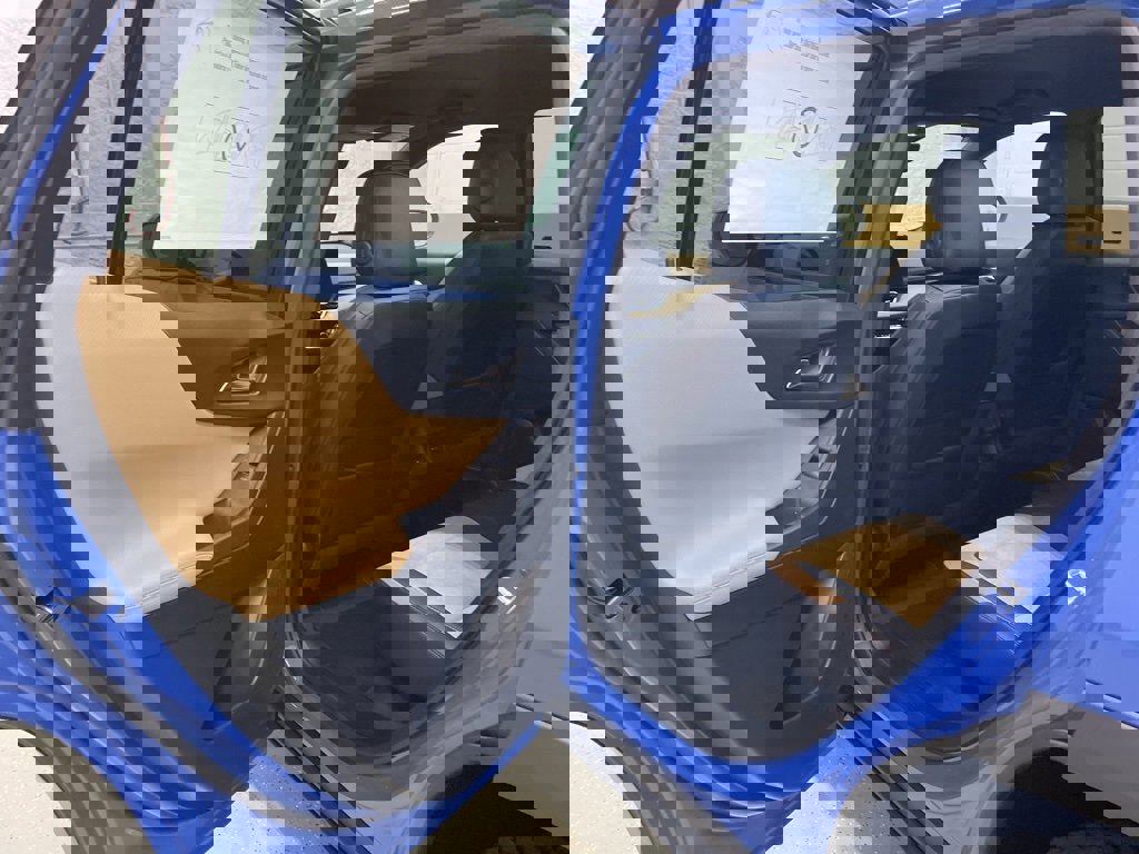 New 2026 Chevrolet Equinox ACTIV w/ Convenience Package III image 28