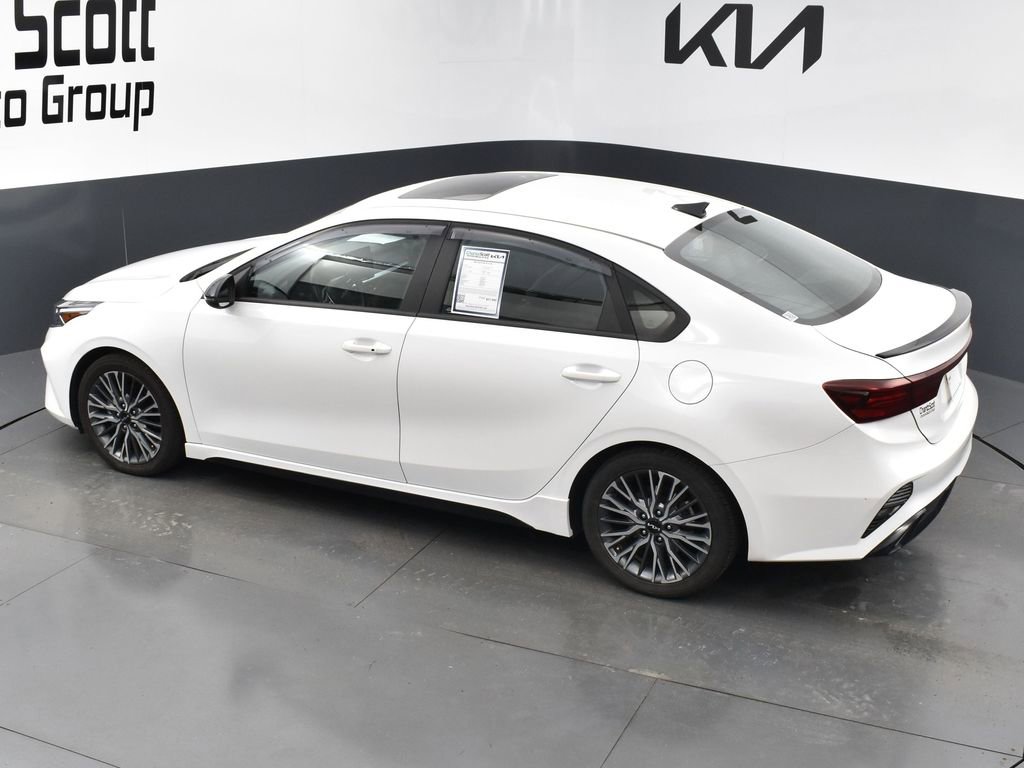 Certified 2022 Kia Forte GT-Line w/ GT-Line Premium Package image 11