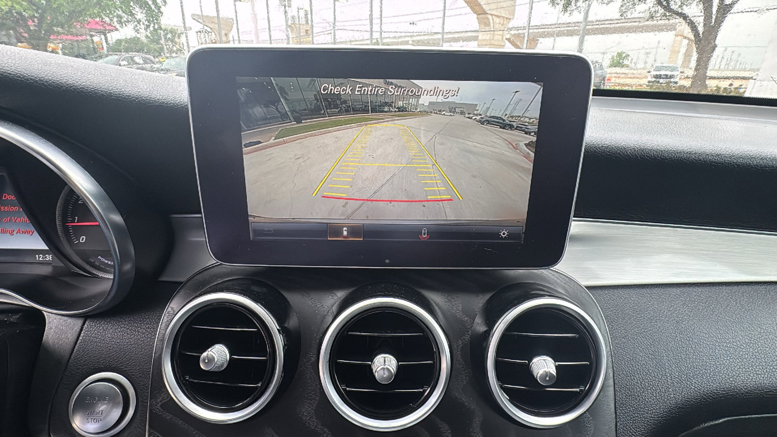 Used 2019 Mercedes-Benz GLC 350e 4MATIC image 19