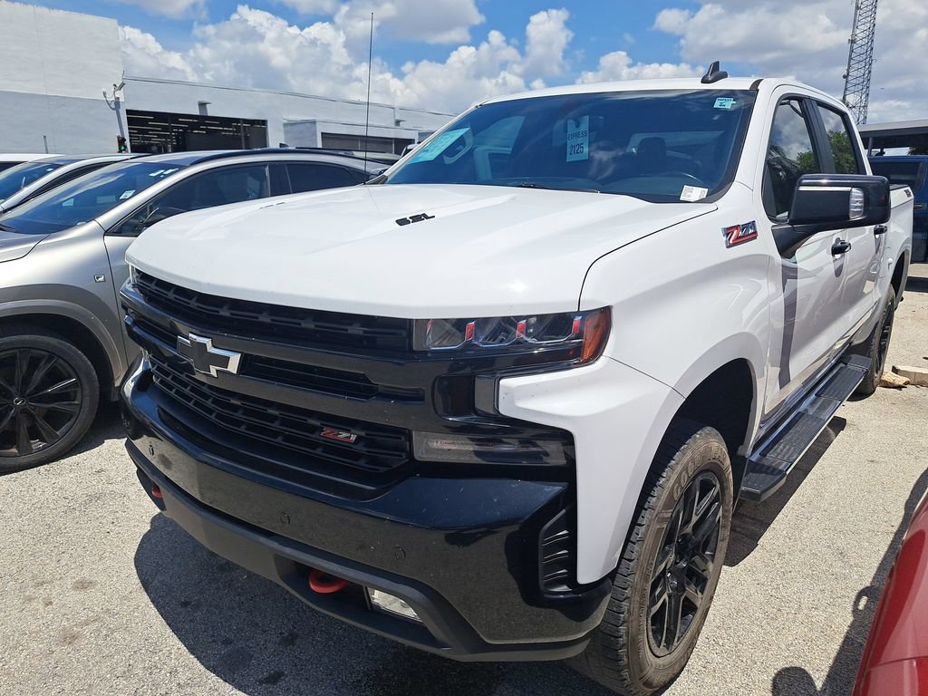 Used 2022 Chevrolet Silverado 1500 LT Trail Boss w/ Safety Package AWD/4WD image 2