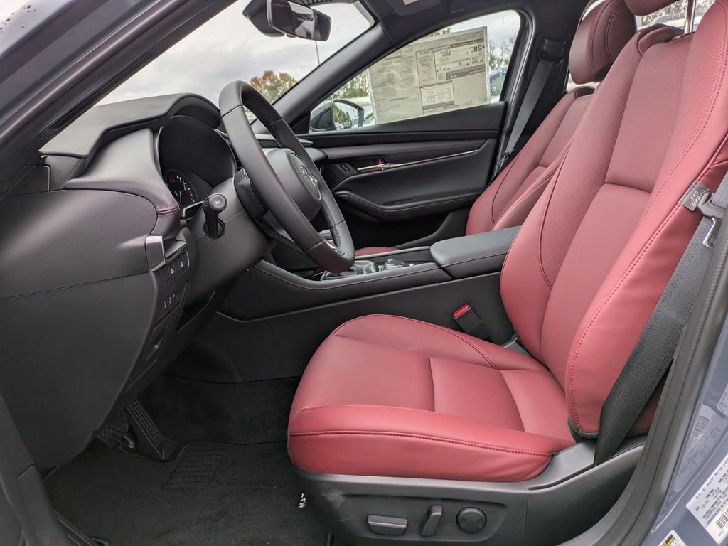 New 2026 MAZDA MAZDA3 Carbon image 19