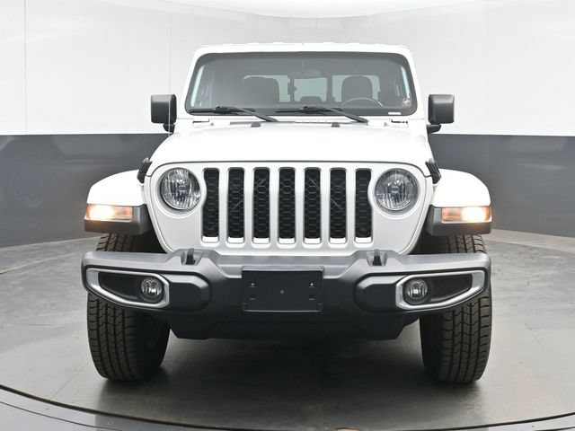 Used 2020 Jeep Gladiator Overland AWD/4WD image 3