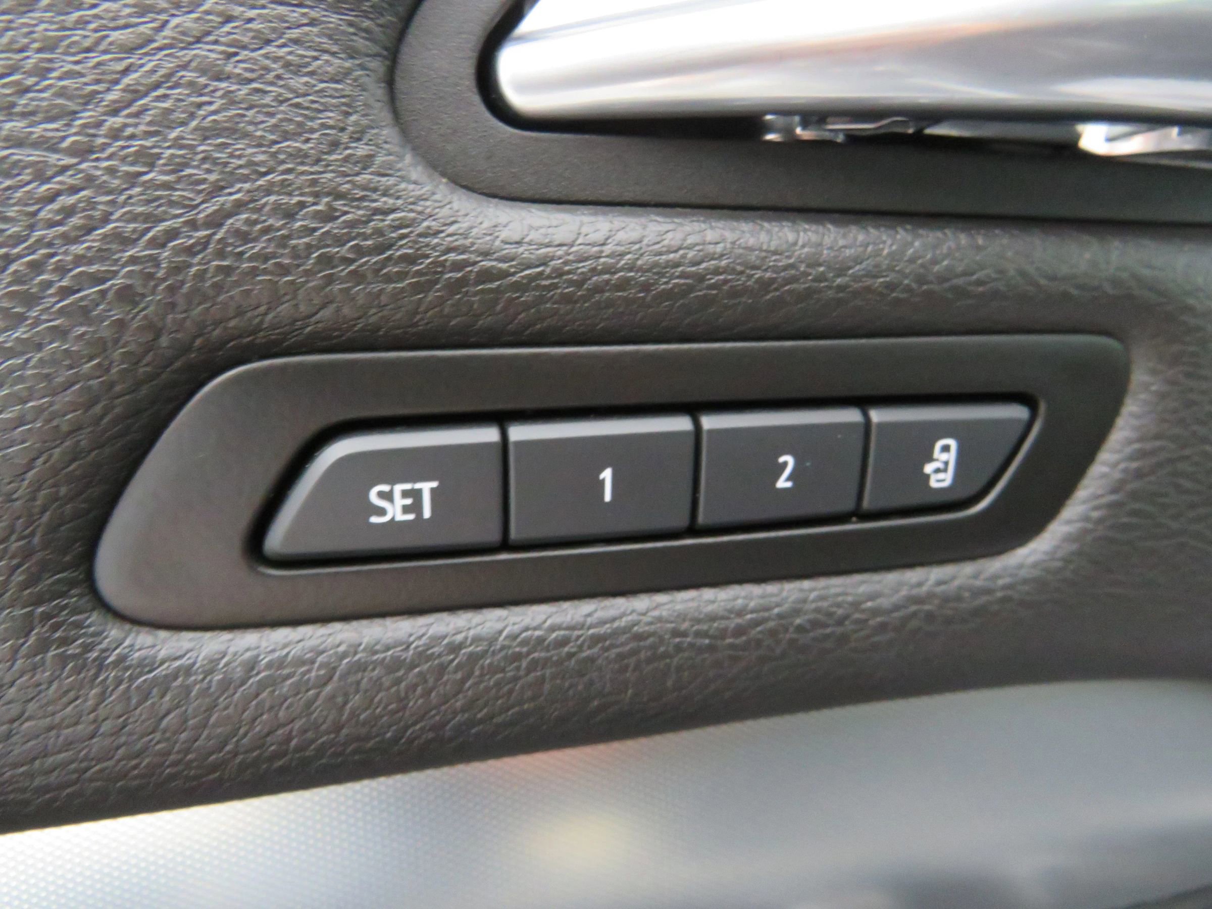 Used 2020 Cadillac XT4 Premium Luxury image 44