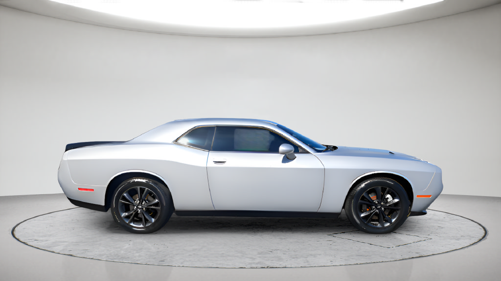 Used 2020 Dodge Challenger SXT w/ Driver Convenience Group AWD/4WD image 2