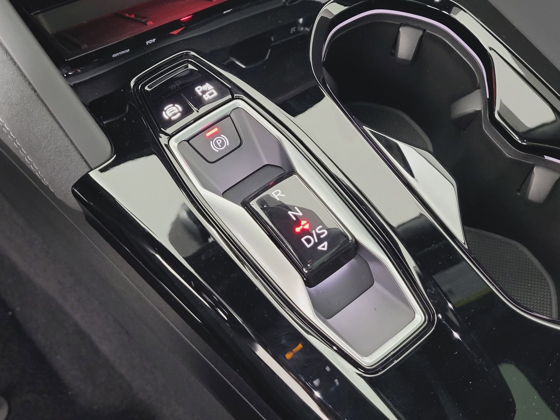 New 2025 Audi SQ5 Premium Plus image 28