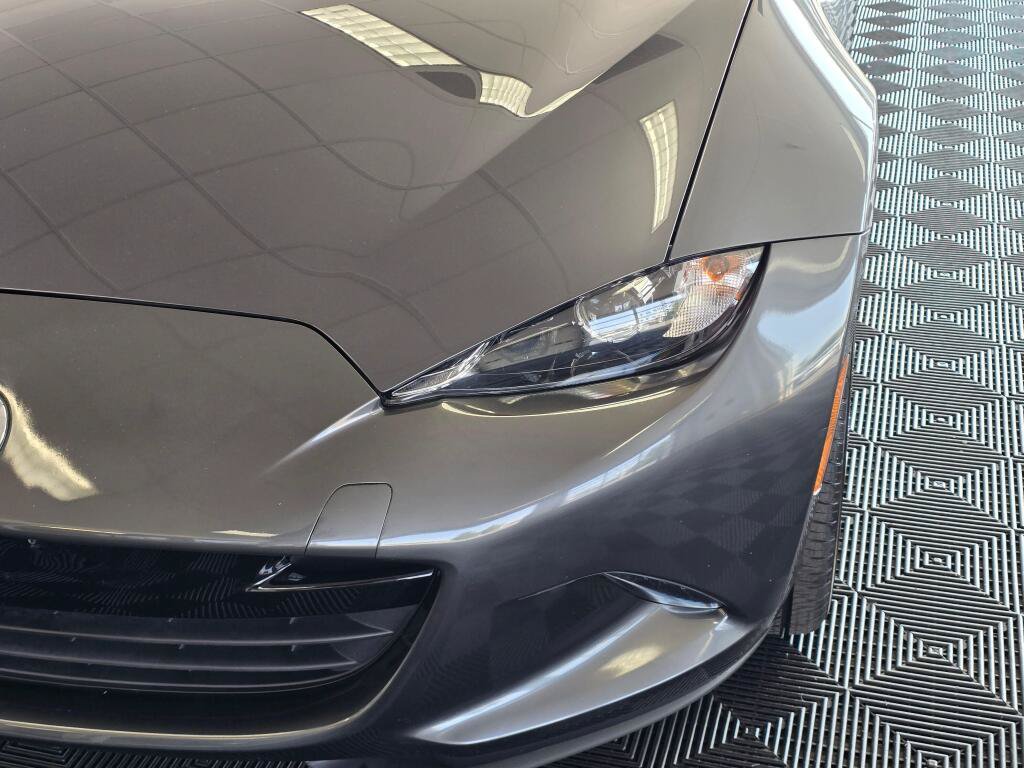 Used 2023 MAZDA MX-5 Miata Grand Touring RWD image 9