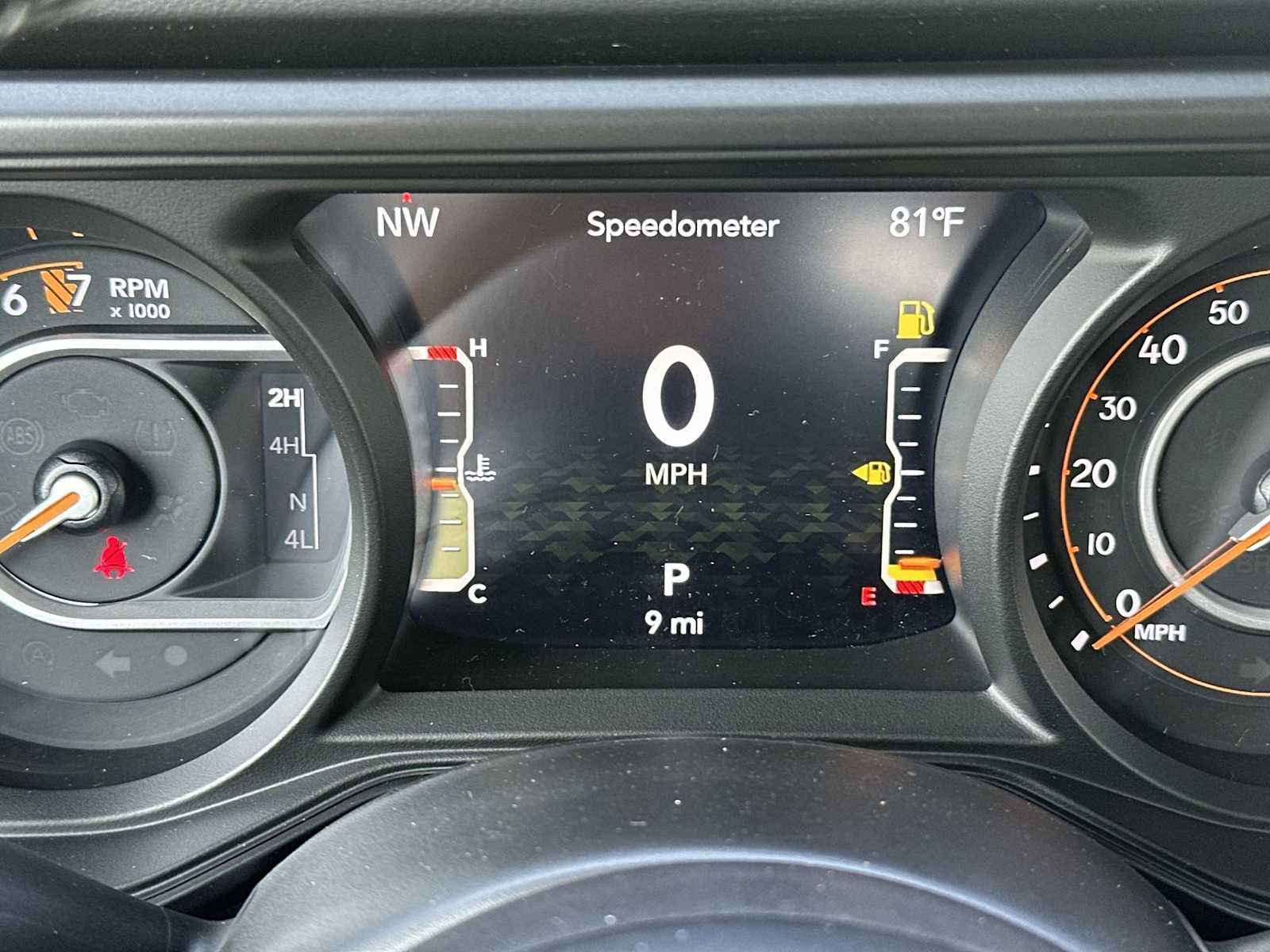 New 2025 Jeep Gladiator Sport image 10