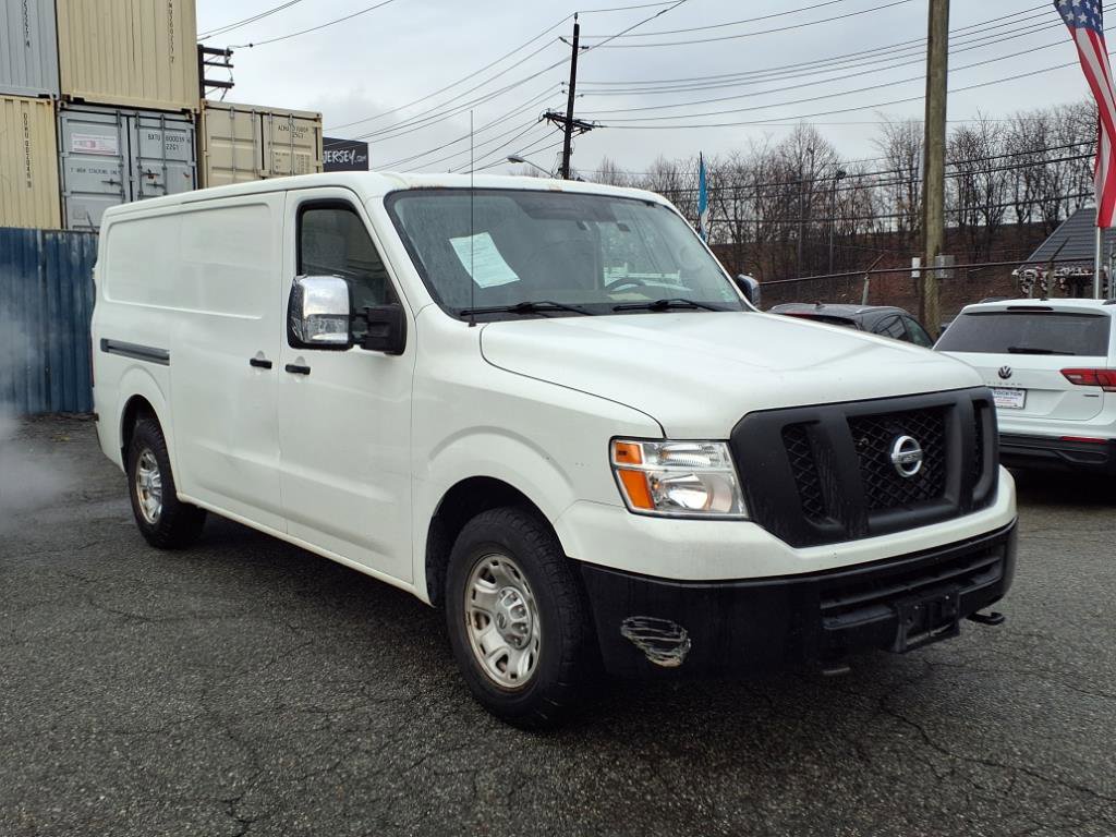 Used 2016 Nissan NV 3500 SV image 1