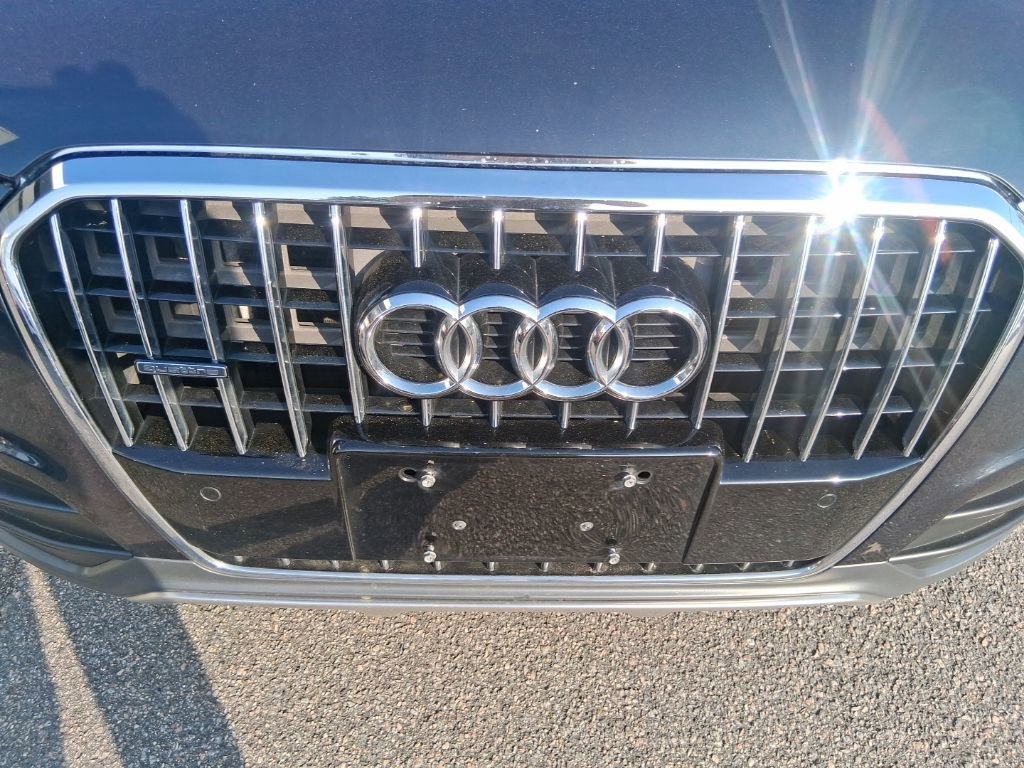 Used 2017 Audi Q5 2.0T Premium Plus w/ Technology Package image 28