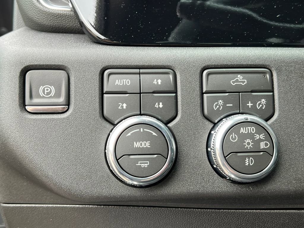 New 2026 GMC Sierra 2500 SLE w/ SLE Value Package; image 24