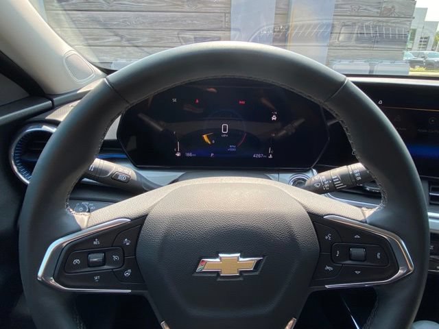 Used 2026 Chevrolet Trax LT w/ Driver Confidence Package FWD image 14