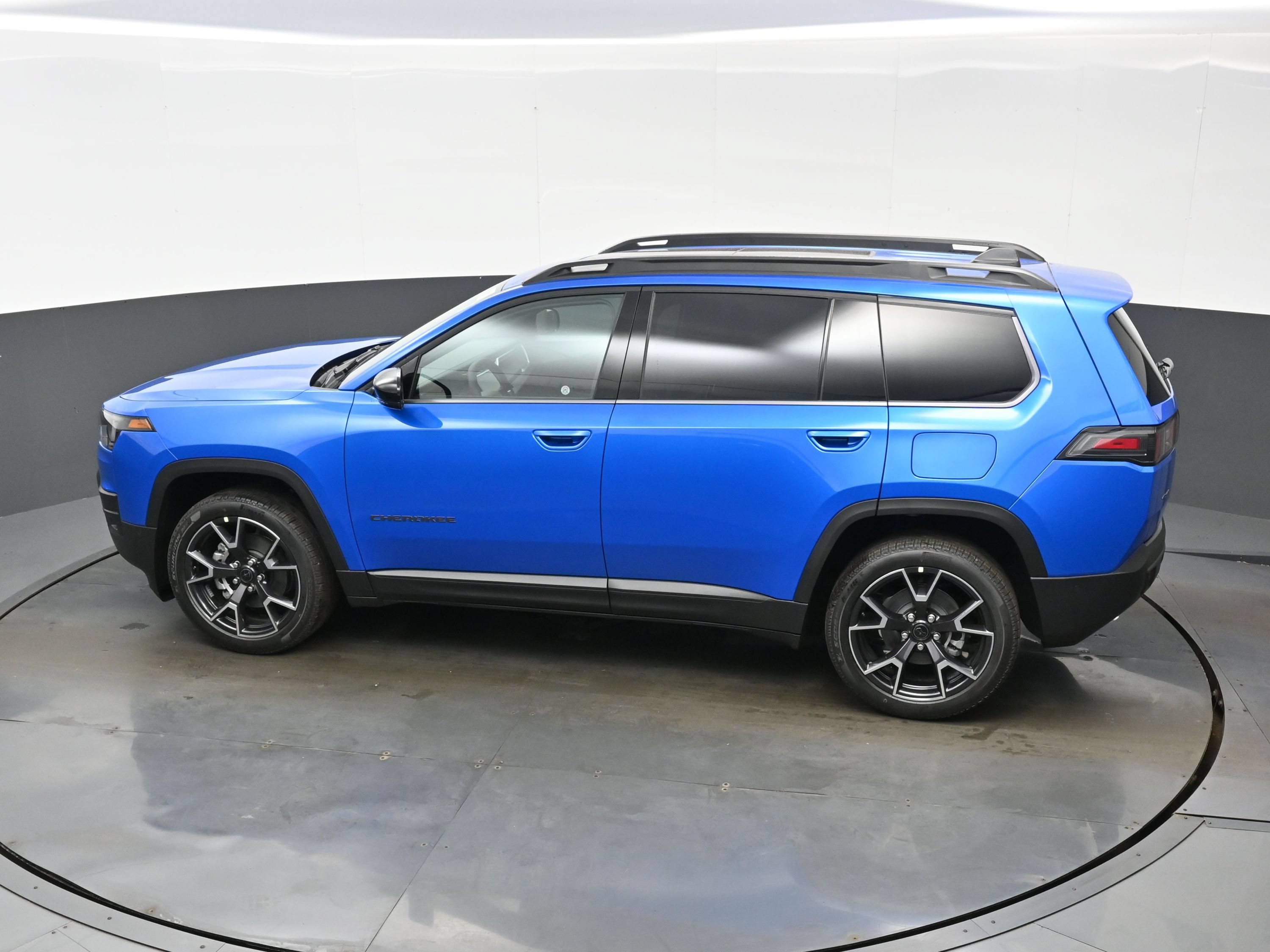 New 2026 Jeep Cherokee Overland AWD/4WD image 22