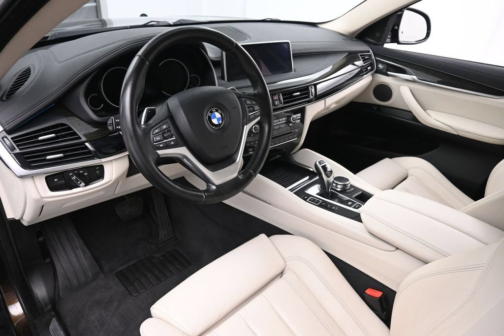 Used 2017 BMW X6 xDrive35i w/ Premium Package Enhanced AWD/4WD image 10