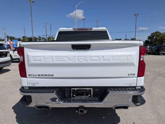 Used 2023 Chevrolet Silverado 1500 LTZ w/ Z71 Off-Road Package AWD/4WD image 4